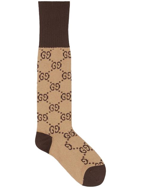 farfetch calcetines gucci.